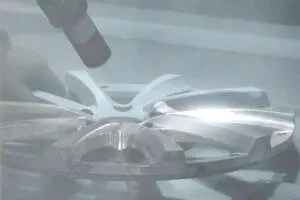 Proceso Diamond Cut en torno diamantado: técnicas detalladas